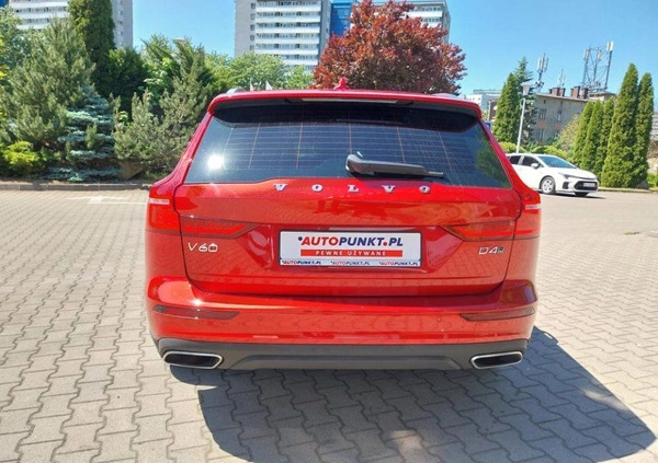 Volvo V60 Cross Country cena 136900 przebieg: 116259, rok produkcji 2019 z Puszczykowo małe 301